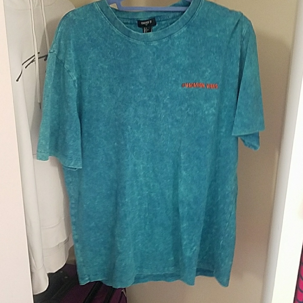 Forever 21 T-shirt